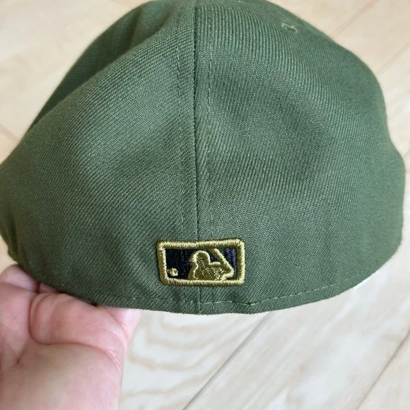 Minnesota Twins Green Camo Military Baseball Cap - Picture 4 of 7